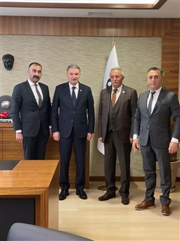 Gürün Ziraat Odası Başkanı Hüseyin Aktepe, TMO Genel Müdürü Ahmet Güldal’ı ziyaret ederek Sivas’a verilen yemlik arpa miktarının arttırılmasını talep etti.